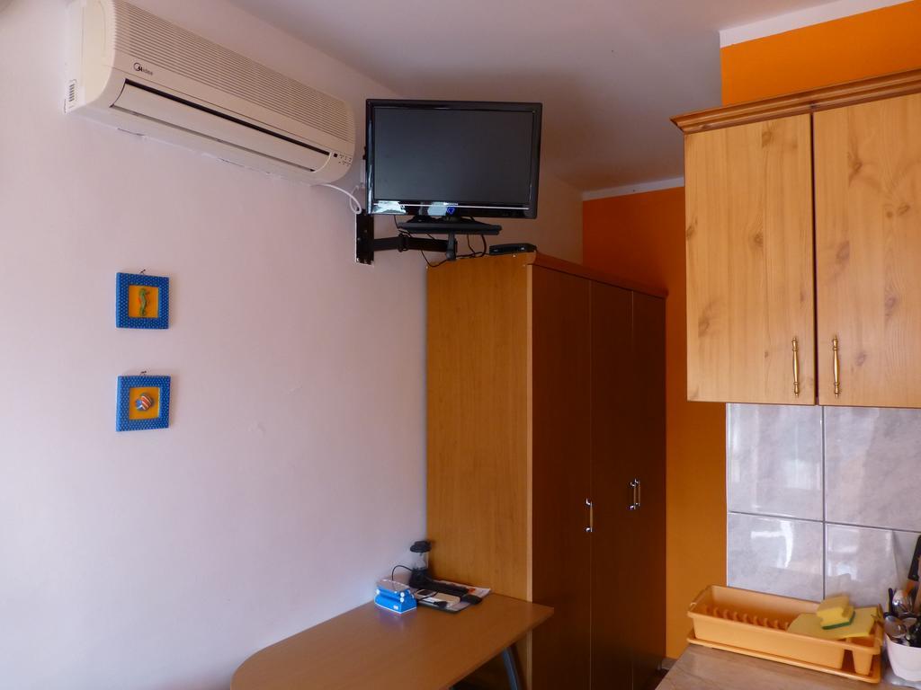 Apartments Montenegrina Ulcinj Exterior photo