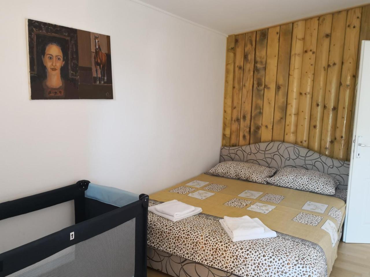 Apartments Montenegrina Ulcinj Exterior photo